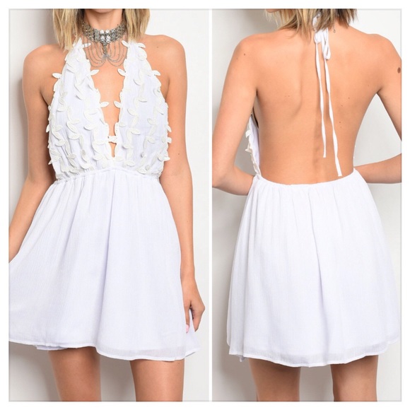 Dresses & Skirts - Last One!!❤️White & Ivory Halter Dress❤️
